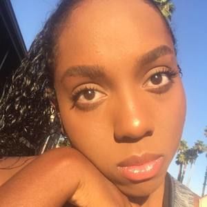 Meet your Posher, Onalisa